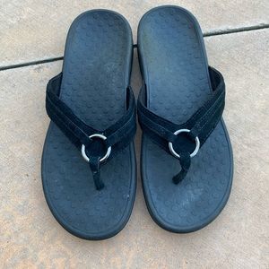 Vionic Tide ALOE Toe Post Black Suede Sandal Orthotic Arch Support sz 9